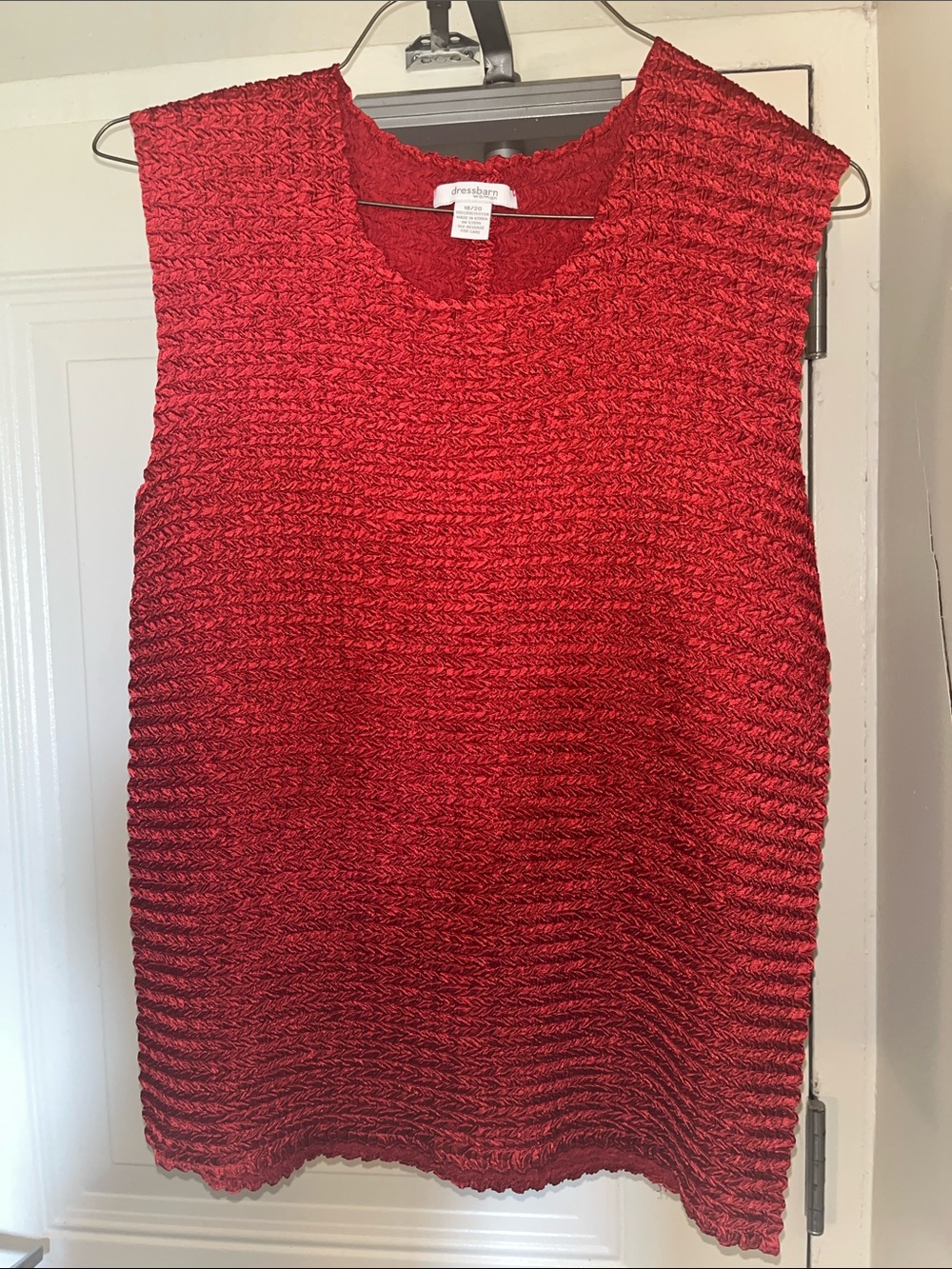 dressbarn Red Textured Knit Sleeveless Top